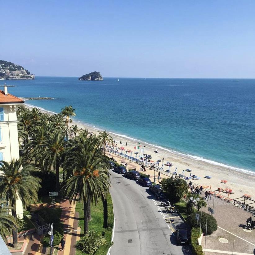 Appartamento In Centro A 30M Dal Mare Spotorno Buitenkant foto