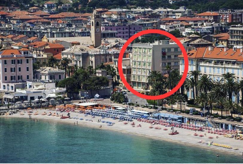 Appartamento In Centro A 30M Dal Mare Spotorno Buitenkant foto